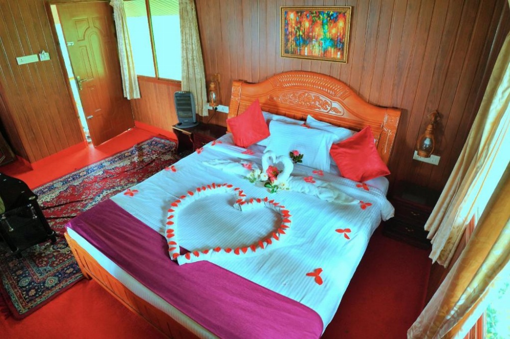 Room image 5