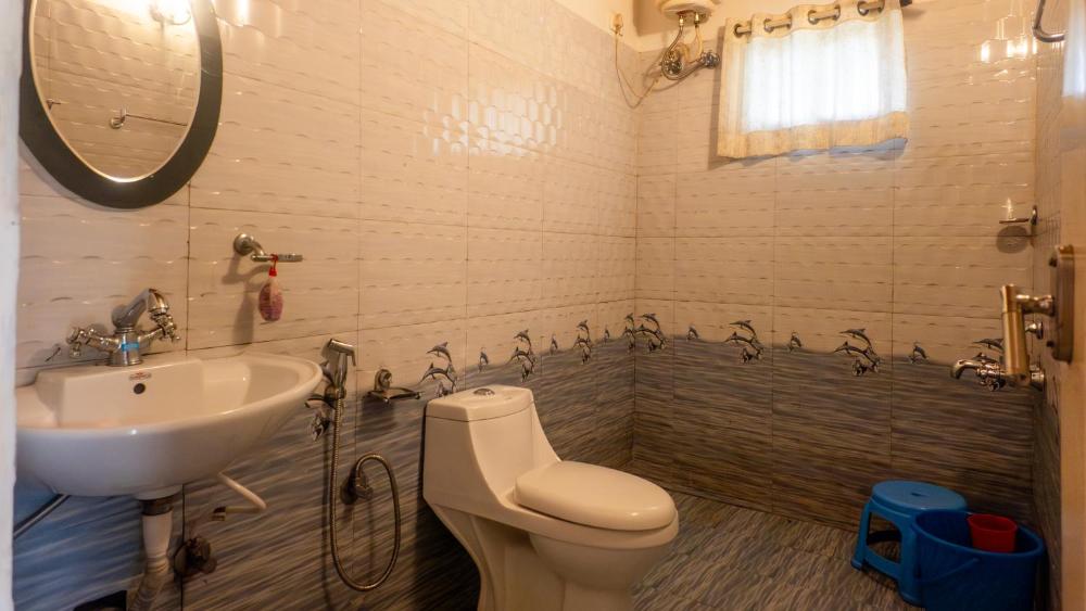 Room image 4